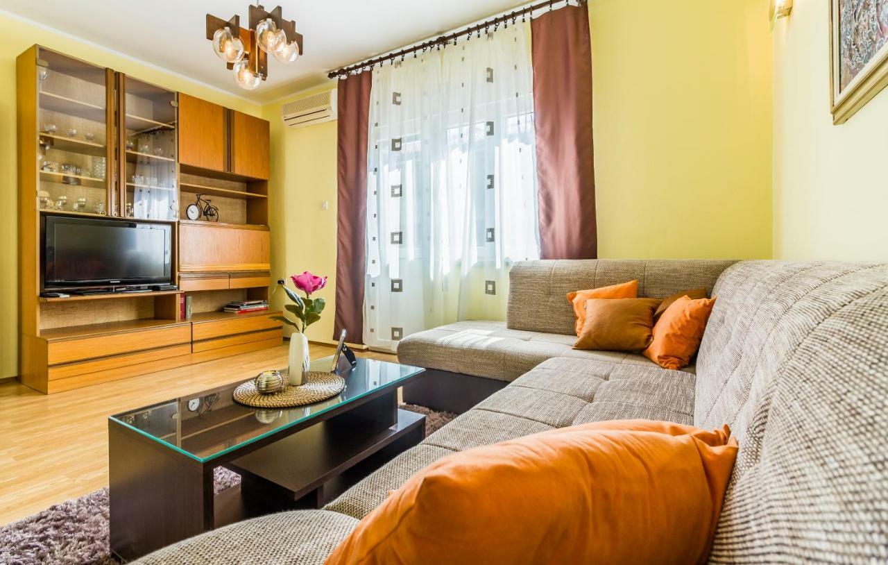 Pula Apartment Exterior foto